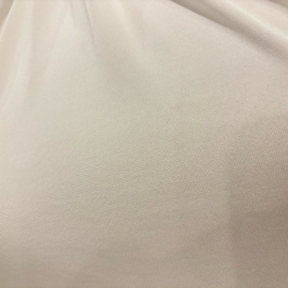 Bebe - Picture 4 of 11